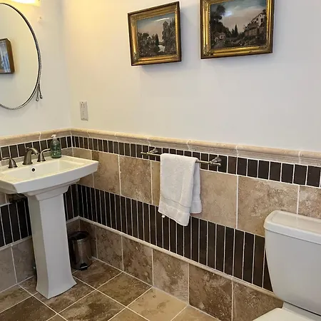 West Colla Place Bed & Breakfast