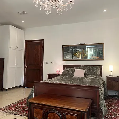 Bed & Breakfast West Colla Place